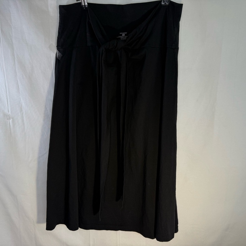 Patagonia Women's Black Skirt‎ Size Xl Tie Front.
